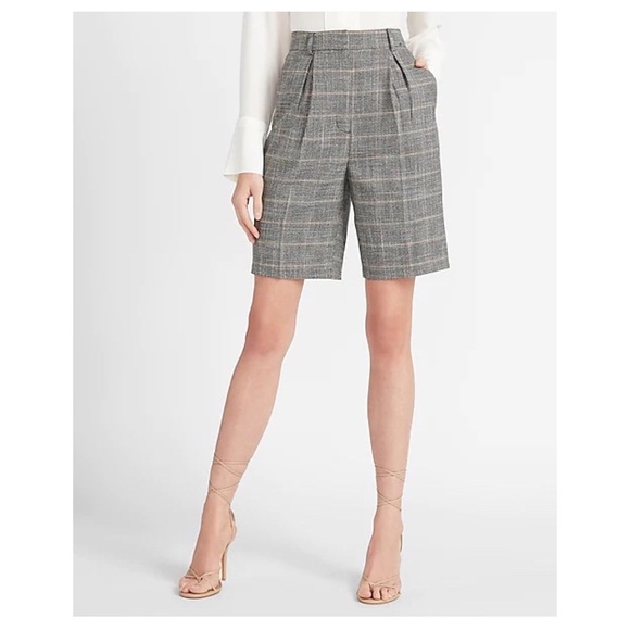 Express Pants - High Waisted Soft Plaid Bermuda Pleated Trouser Shorts | Size 2